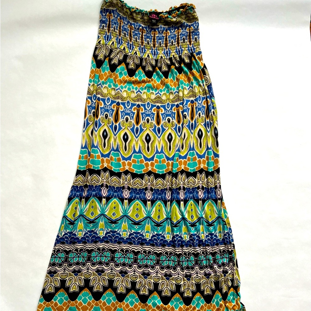 Beautiful Long Large Strapless Maxi dress